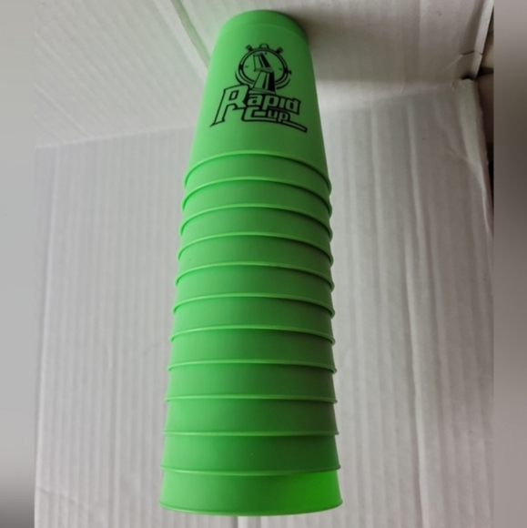 Fanxin Quick Stack Rapid Cups 12 Ct Competitive Games (Green/Purple) [Each] - Picture 5 of 10